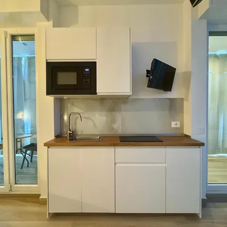 Bed & Breakfast Colorful