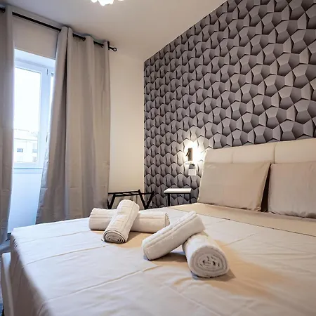 Bed & Breakfast Colorful