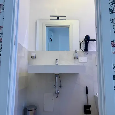 Colorful Bed & Breakfast