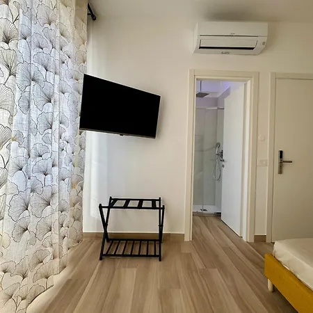 Colorful Bed & Breakfast Milan