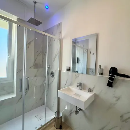 Colorful Bed & Breakfast 3*